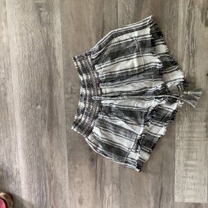 Rewash Size XS New W/o tags Drawstring Boho Shorts w/ pockets Summer Beach Linen